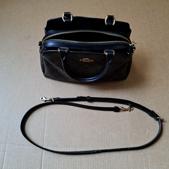 Coach Lillie Carryall In Signature Canvas IN Brown Black Color - Picture 10 of 11